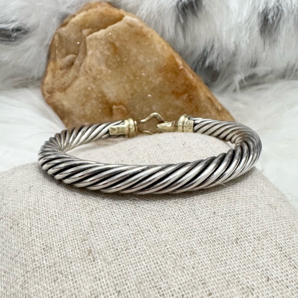 David Yurman 7mm Hook & Buckle Cable Cuff Bracelet .925 14K Gold Sz S - Picture 4 of 11